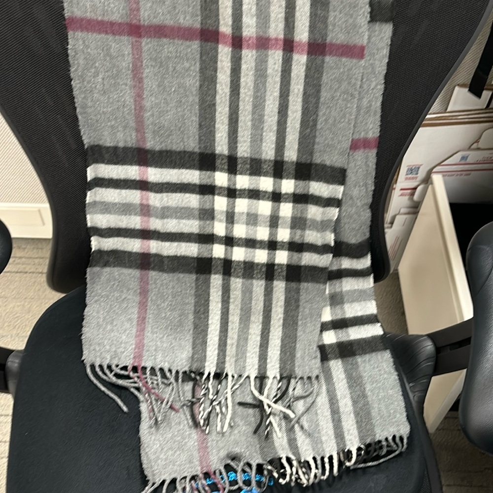 Grey plaid scarf